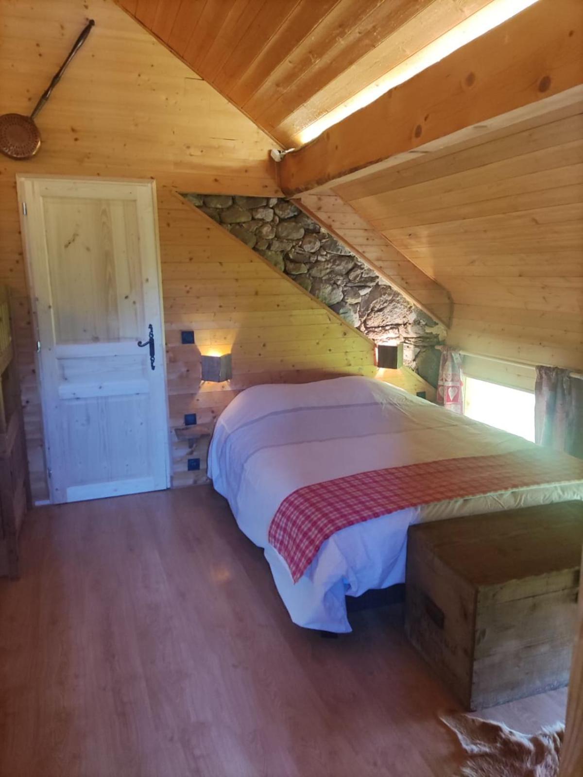 Saint-Paul-sur-Yenne La Chambre Savoyarde Chez Les Garcons מראה חיצוני תמונה